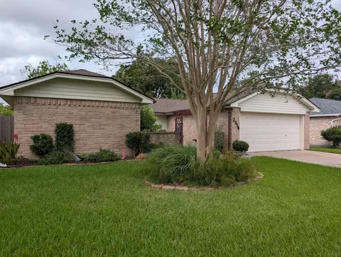 2514 Ewell Dr, League City, TX 77573
