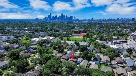1114 W Cottage St, Houston, TX 77009