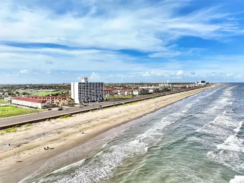 7310 Seawall Blvd #1107, Galveston, TX 77551