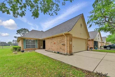 3638 Teakwood Dr, Pearland, TX 77584