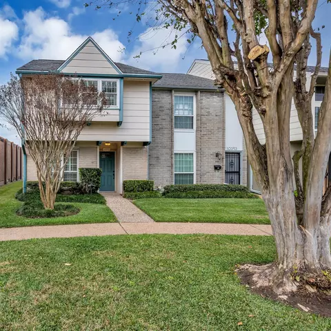10355 Longmont Dr, Houston, TX 77042