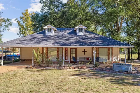 1867 Fm 2423, Grapeland, TX 75844