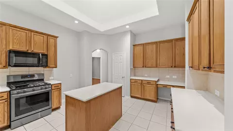Kitchen - 1207 Walston Ridge Dr, Spring, TX 77379 photo 4 of 5