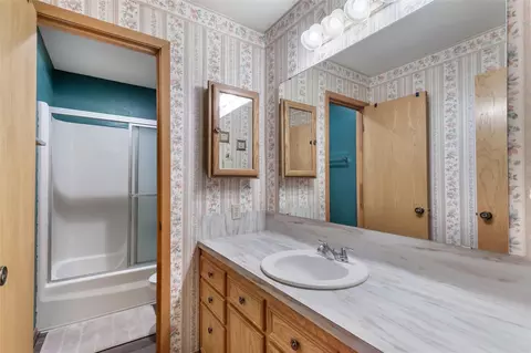 Bath - 600 Sam Houston Loop, Point Blank, TX 77364 photo 1 of 2