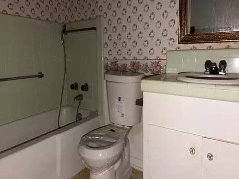 Bath - 2302 Kent St, Bryan, TX 77802 photo 2 of 2