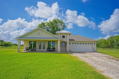 4662 Thane Rd, Navasota, TX 77868