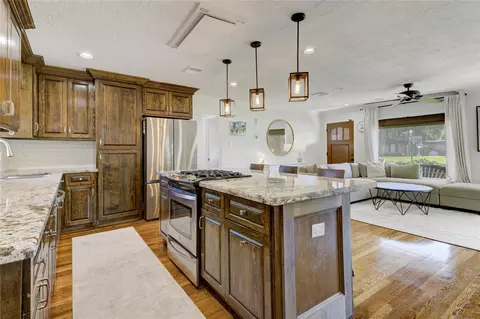 3007 Topham Cir, Houston, TX 77018