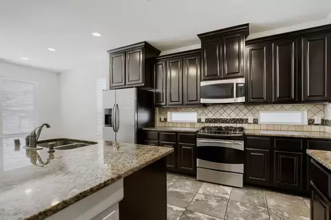 Kitchen - 19911 Valkyrie Dr, Spring, TX 77379 photo 2 of 2
