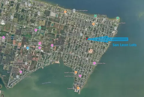 566 10th St, San Leon, TX 77539