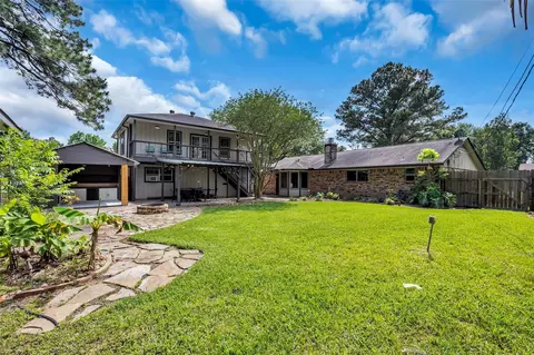 Exterior - 22502 Fields Ln, Spring, TX 77389 photo 8 of 10