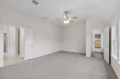 Bedroom - 807 Evergreen Forest Ln, Bonney, TX 77583 photo 4 of 4