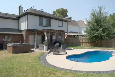 Exterior - 22510 Rangeview Dr, Katy, TX 77450 photo 10 of 12