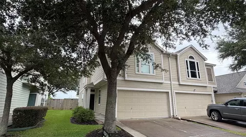 838 San Jacinto Cir, Baytown, TX 77521