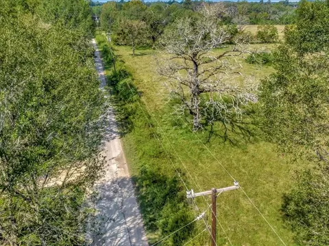655 Sam Baird Rd, Lufkin, TX 75901 photo 2