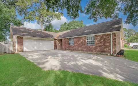 Exterior - 6218 Forestgate Dr, Spring, TX 77373 photo 2 of 3
