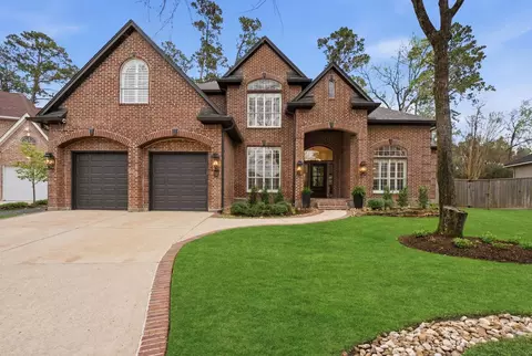 62 N Spring Trellis Cir, The Woodlands, TX 77382