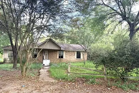 58 Roy Webb Rd, Huntsville, TX 77320