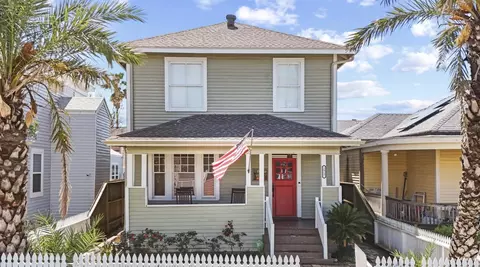 2917 Avenue Q, Galveston, TX 77550
