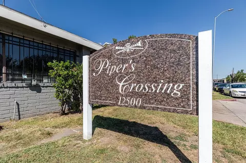 12500 Sandpiper Dr #189, Houston, TX 77035