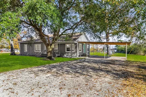 180 Ellis Lovett Rd, Shepherd, TX 77371