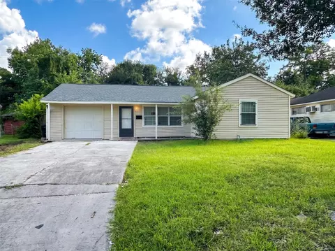 5135 Balkin St, Houston, TX 77021