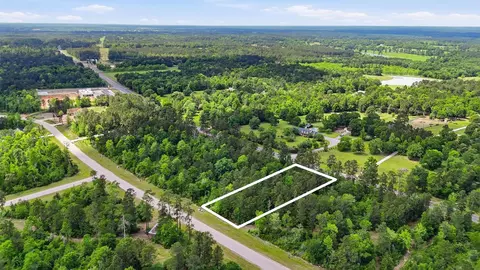 323 Iron Horse Rd, Willis, TX 77358