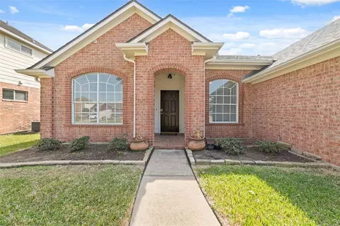 14235 Hidden Meadow Dr, Sugar Land, TX 77498