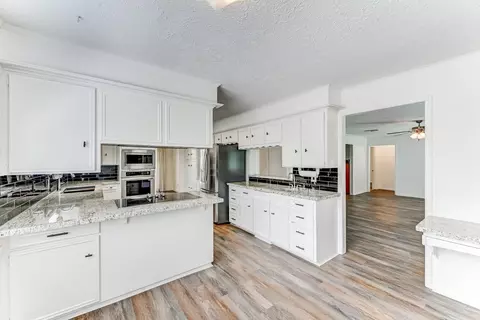 Kitchen - 723 Oder Ln, Houston, TX 77090 photo 6 of 7