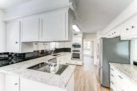 Kitchen - 723 Oder Ln, Houston, TX 77090 photo 1 of 7