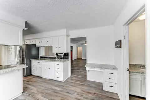 Entry Way - 723 Oder Ln, Houston, TX 77090 photo 3 of 5
