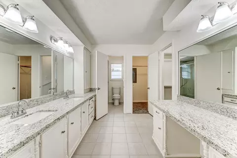 Bath - 723 Oder Ln, Houston, TX 77090 photo 1 of 5