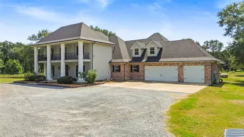 2790 Derby Ln, Madisonville, TX 77864