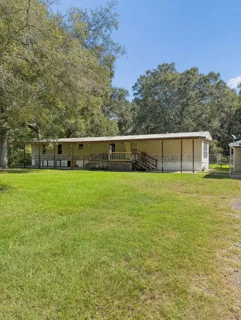 965 Woodland St, Vidor, TX 77662