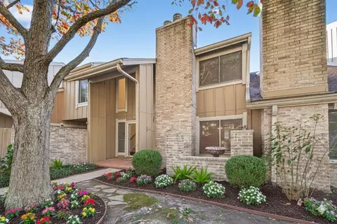 11608 Village Place Dr #334, Houston, TX 77077