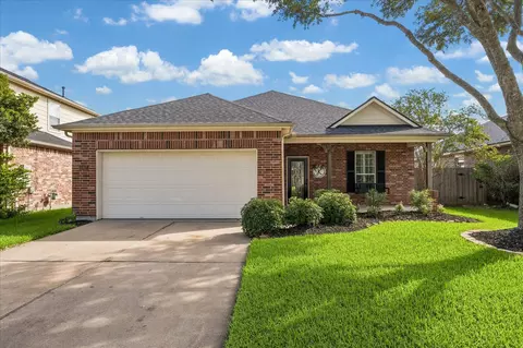 6168 Cornell Ln, League City, TX 77573