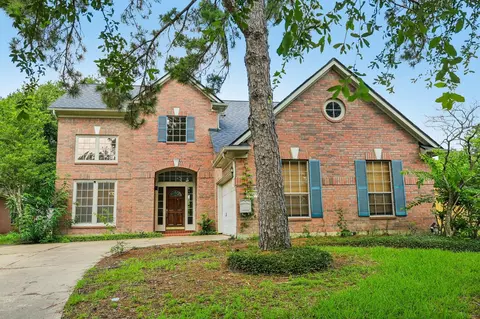 8607 Village Ter, Houston, TX 77040