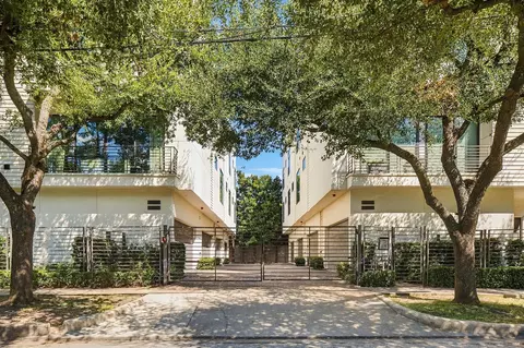1004 California St #203, Houston, TX 77006