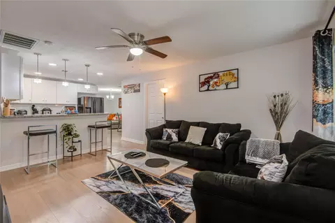 6834 New York St, Houston, TX 77021