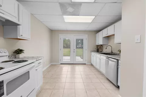 Kitchen - 7119 Poole Rd, Spring, TX 77379 photo 4 of 4
