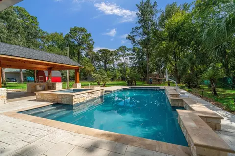 Exterior - 7119 Poole Rd, Spring, TX 77379 photo 6 of 8