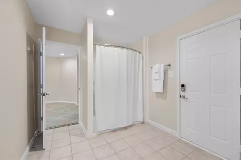 Bath - 7119 Poole Rd, Spring, TX 77379 photo 5 of 5
