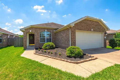 878 Driftwood Ln, La Marque, TX 77568