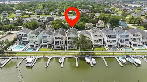 2174 Marina Way, Kemah, TX 77565