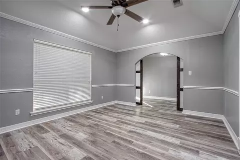 Living - 9 N Cay Ct, Angleton, TX 77515 photo 1 of 6