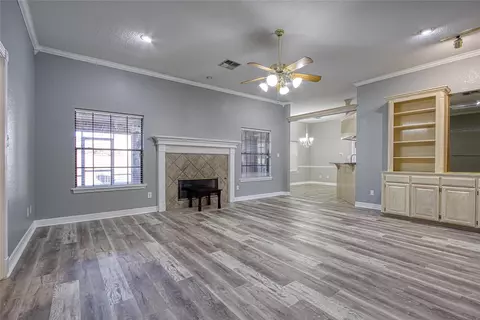 Living - 9 N Cay Ct, Angleton, TX 77515 photo 2 of 6