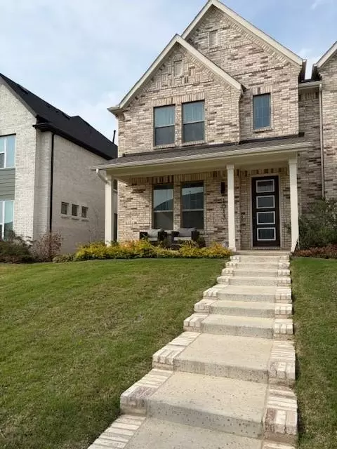 1013 Carnation Dr, Crowley, TX 76036