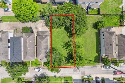 1106 Ruthven St, Houston, TX 77019