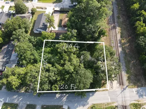 6606 Weaver Rd, Houston, TX 77028