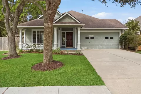 1411 Pebble Banks Ln, Seabrook, TX 77586