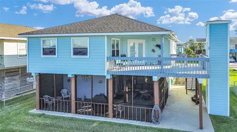 114 Four Master Rd, Freeport, TX 77541